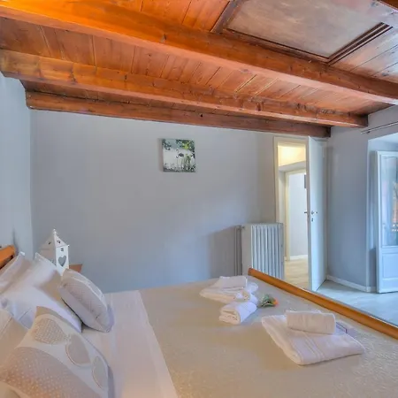 Apartman Il Vicolo Sul - Happy